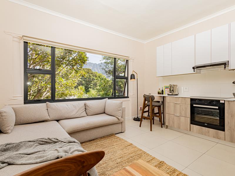 1 Bedroom Property for Sale in Kenilworth Western Cape